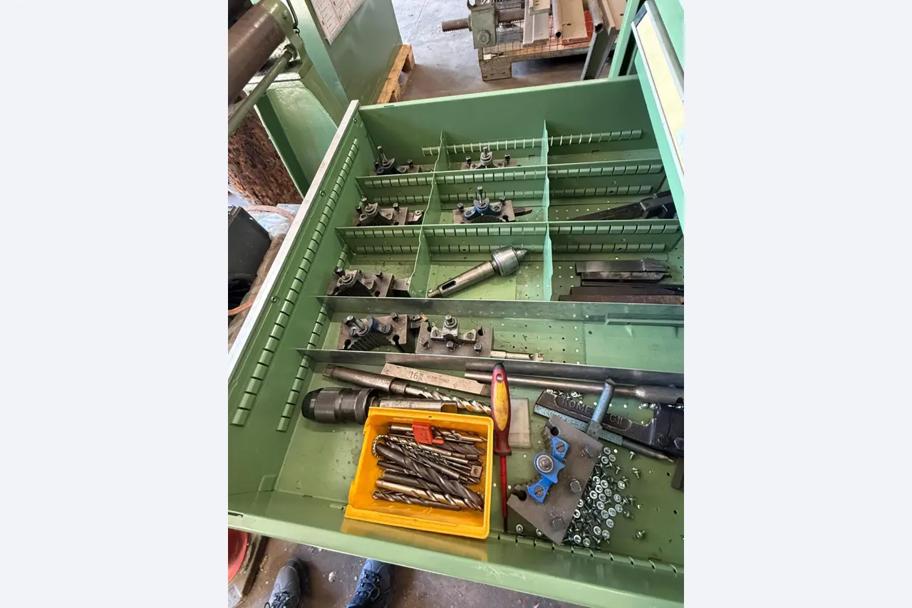 Measuring/testing technology and various workshop equipment-6